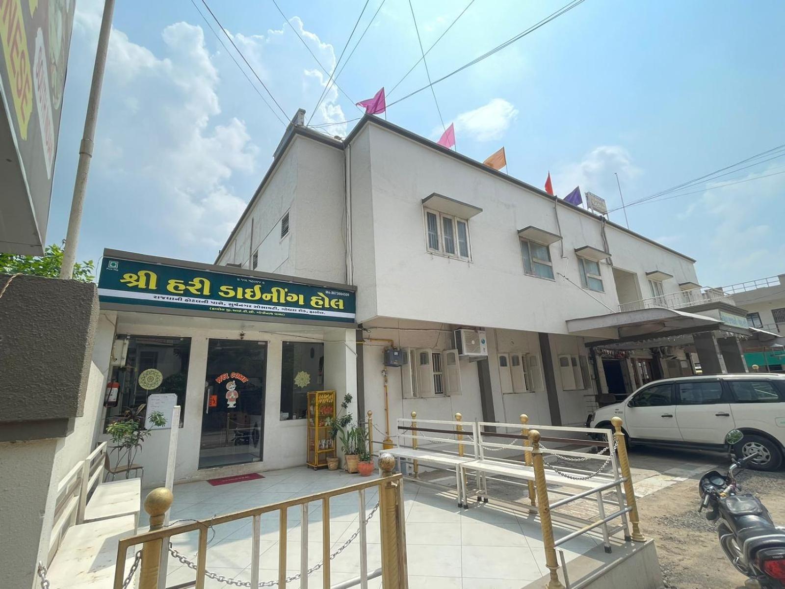 Hotel Rajdhani And Guest House Gujarat - Best Family Hotel In Halol Near Pavagadh And Halol Gidc Eksteriør billede